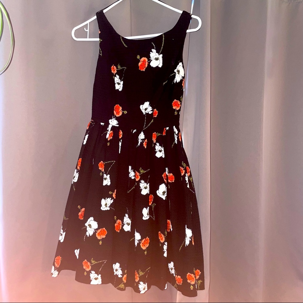 ADORABLE A-LIND FLORAL PRINT DRESS